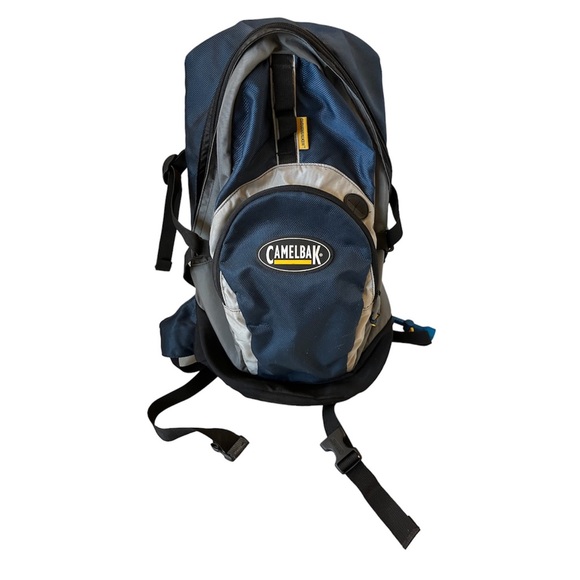 CAMELBAK Cloud Walker Hiking H20 Hydration Backpack Blue/Grey - Picture 1 of 9